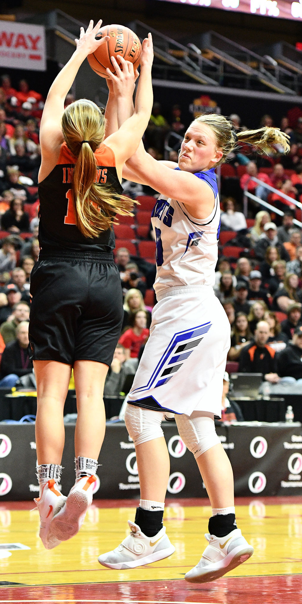 022519ho-crestwood-waukon-3